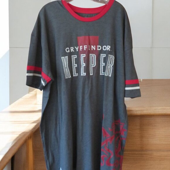 Wizarding World Harry Potter -Gryffindor Keeper - Gray T-Shirt - 3XL - NWT - Picture 1 of 8